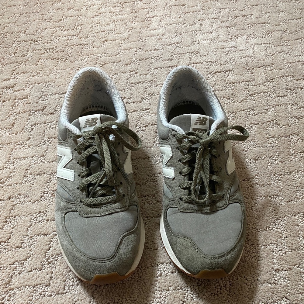 Olive Green 420 New Balance Tennis Shoes